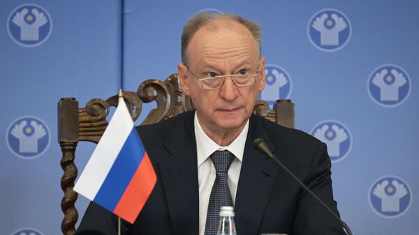 Патрушев рассказал об усилиях России по расширению шельфа в Арктике