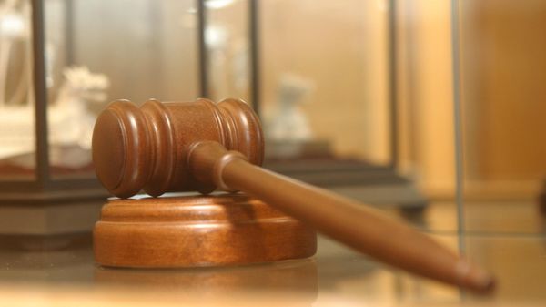 Уволенный за прогул житель Петербурга отсудил 1,5 миллиона рублей