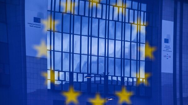 Экономический упадок Евросоюза неизбежен, пишет Euractiv