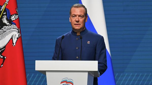 Медведев рассказал о поддержке малого бизнеса