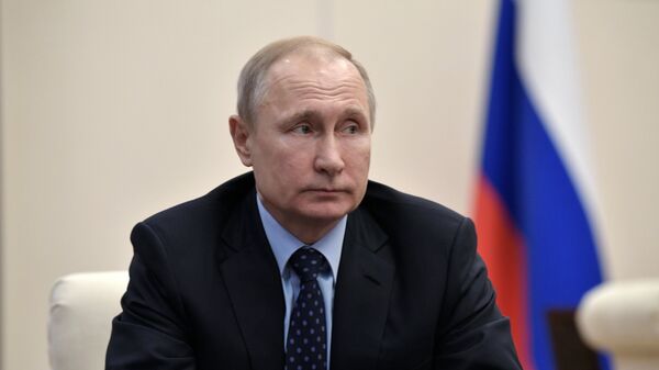 В Кремле объяснили закрытый характер совещания Путина по экономике