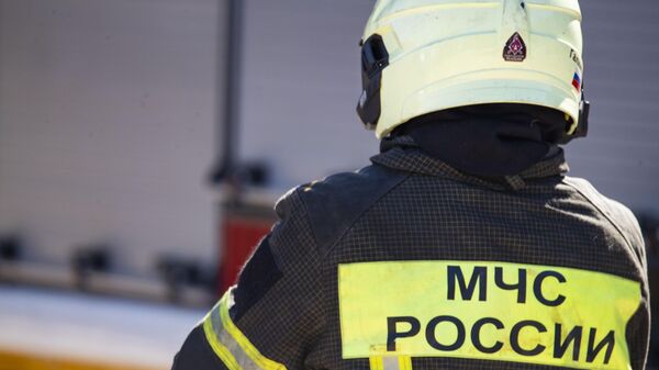 В Новой Москве горят торговые павильоны на площади 1,5 тысячи квадратов