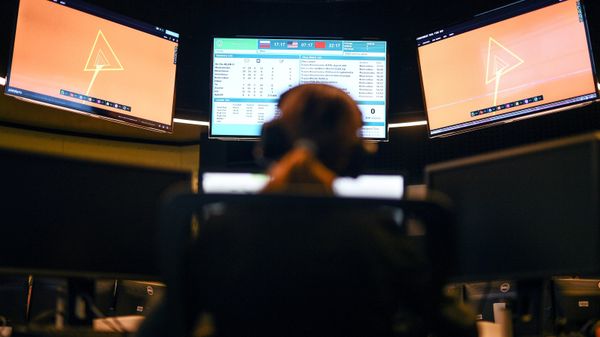 Число киберпреступлений в России продолжает снижаться