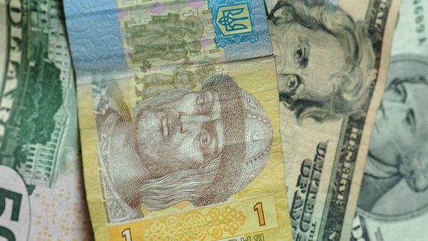 Украина теряет 22,3 миллиарда долларов от теневой экономики, заявили в Раде