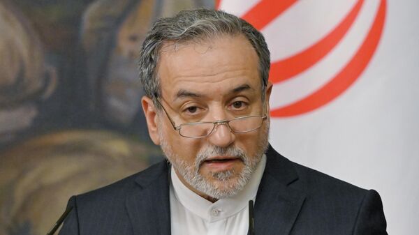 Лавров обсудил с главой МИД Ирана ситуацию на Ближнем Востоке