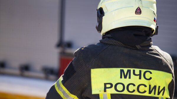 В Рыбинске продолжается тушение пожара на топливной базе после атаки ВСУ
