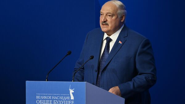 Лукашенко сделал заявление о выводах после "обнимашек" с США