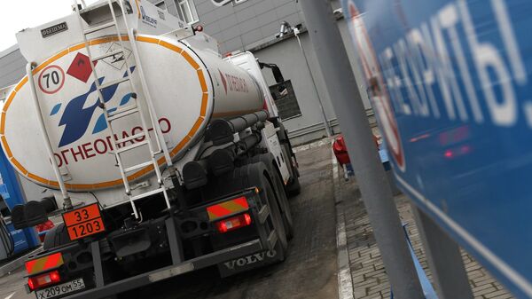 Минэнерго предложило снять эмбарго на экспорт бензина, сообщают СМИ