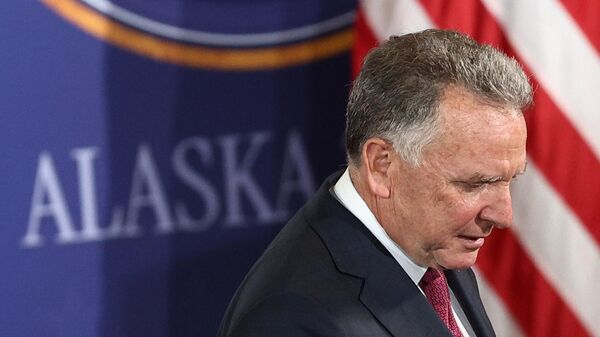 СМИ: Уиткофф и Кушнер после переговоров с Ираном посетили авианосец США