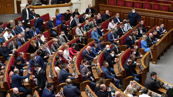 "Смерть Украины". В Раде обрушились на Зеленского из-за нового скандала