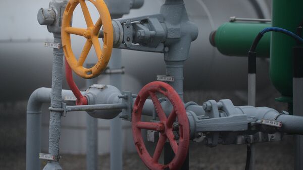 В Европе биржевые цены на газ снижаются на 2%