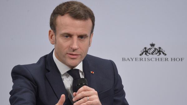 Макрон запутался в количестве пакетов санкций ЕС против России
