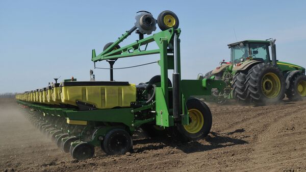 Весенние полевые работы начались в 14 регионах России