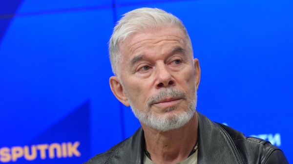 Представитель Олега Газманова намерен подать иск к экс-директору певца
