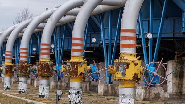 Биржевые цены на газ в Европе снижаются на 3%