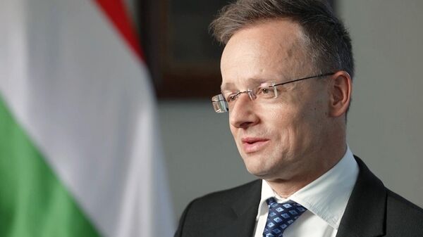 Сийярто назвал строительство АЭС "Пакш-2" самой выгодной инвестицией