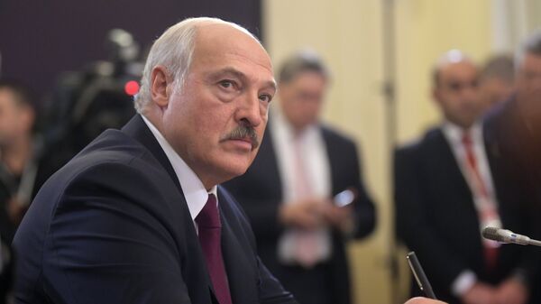 Лукашенко подписал закон о создании рынка ювелирных изделий с Россией
