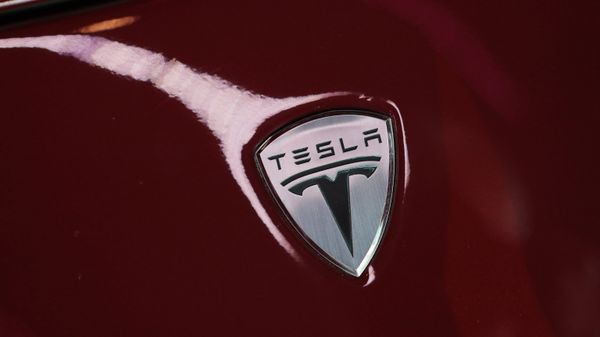 Tesla отзовет более двух миллионов электромобилей из Китая