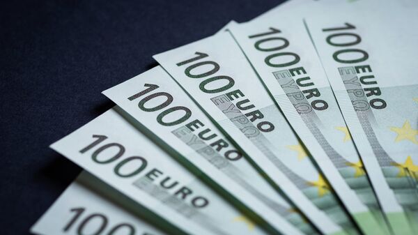 Евро дорожает к доллару после выхода статистики из еврозоны