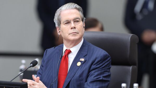 Бессент допустил введение вторичных санкций за покупку иранской нефти