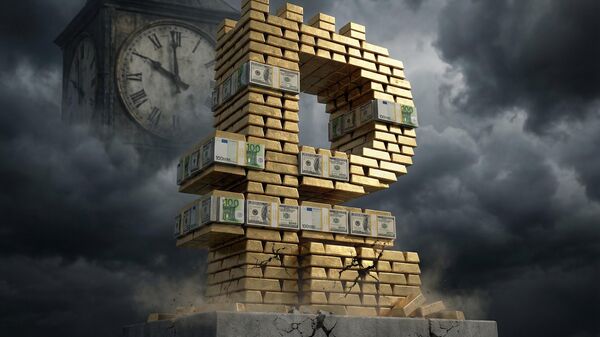 Инвестстратег назвал месяц, когда рубль сможет укрепиться