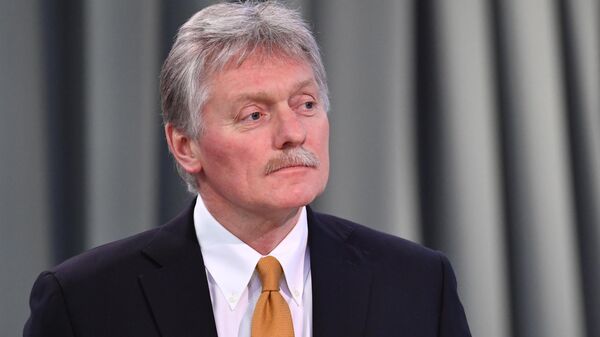 Песков назвал сумму российских активов, замороженных в США при Байдене