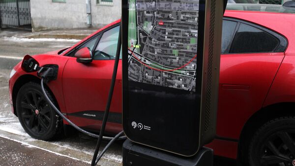 В Москве установят 550 быстрых зарядных станций для электромобилей